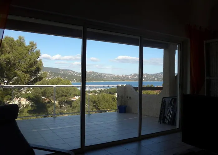 Cosy Near Town Centre Vakantiehuis Cavalaire-sur-Mer