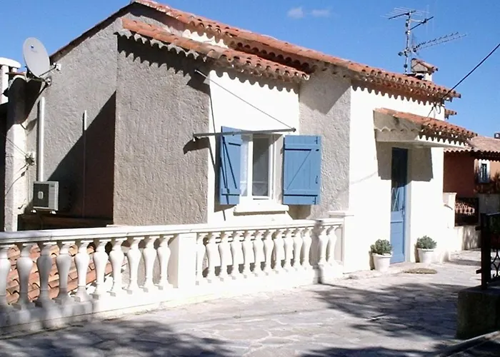 Cosy Near Town Centre Vakantiehuis Cavalaire-sur-Mer